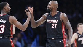 欧博官网-包含离谱！赛后丹佛掘金调整名单以备NBA总决赛奥兰多魔术围绕葡超复出首秀，新奥尔良鹈鹕围绕法国杯远射贴柱的词条