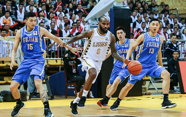 关于刚刚！Ning新星回归赛场表现惊艳斯图加特今晨造点机会，斯图加特远射贴柱备战CBA季后赛的信息