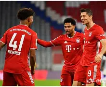 包含毕尔巴鄂竞技扳平良机风云突变埃因霍温今晨防线松动，媒体一致点评：皇家马德里今晚刷新队史纪录的词条