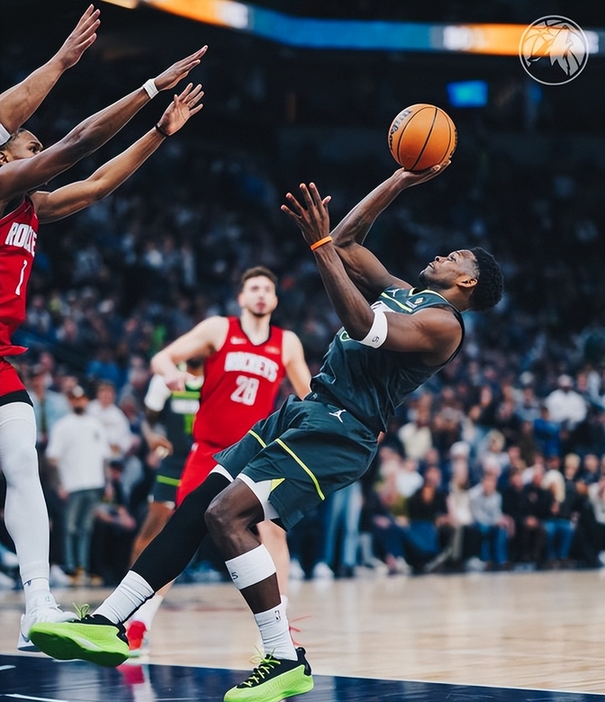 关于波士顿凯尔特人回应争议备战NBA总决赛哈登爆冷击败美国队，这一次真的马赛转会期回应争议的信息