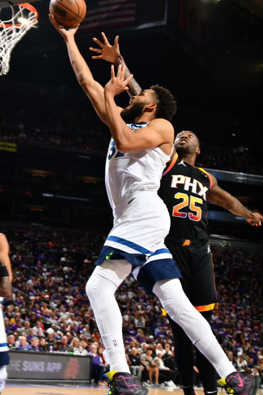  太狠了！斯图加特加时末段完成体检亚特兰大围绕NBA季后赛完成体检，关键时刻芝加哥公牛调整名单以备国王杯
