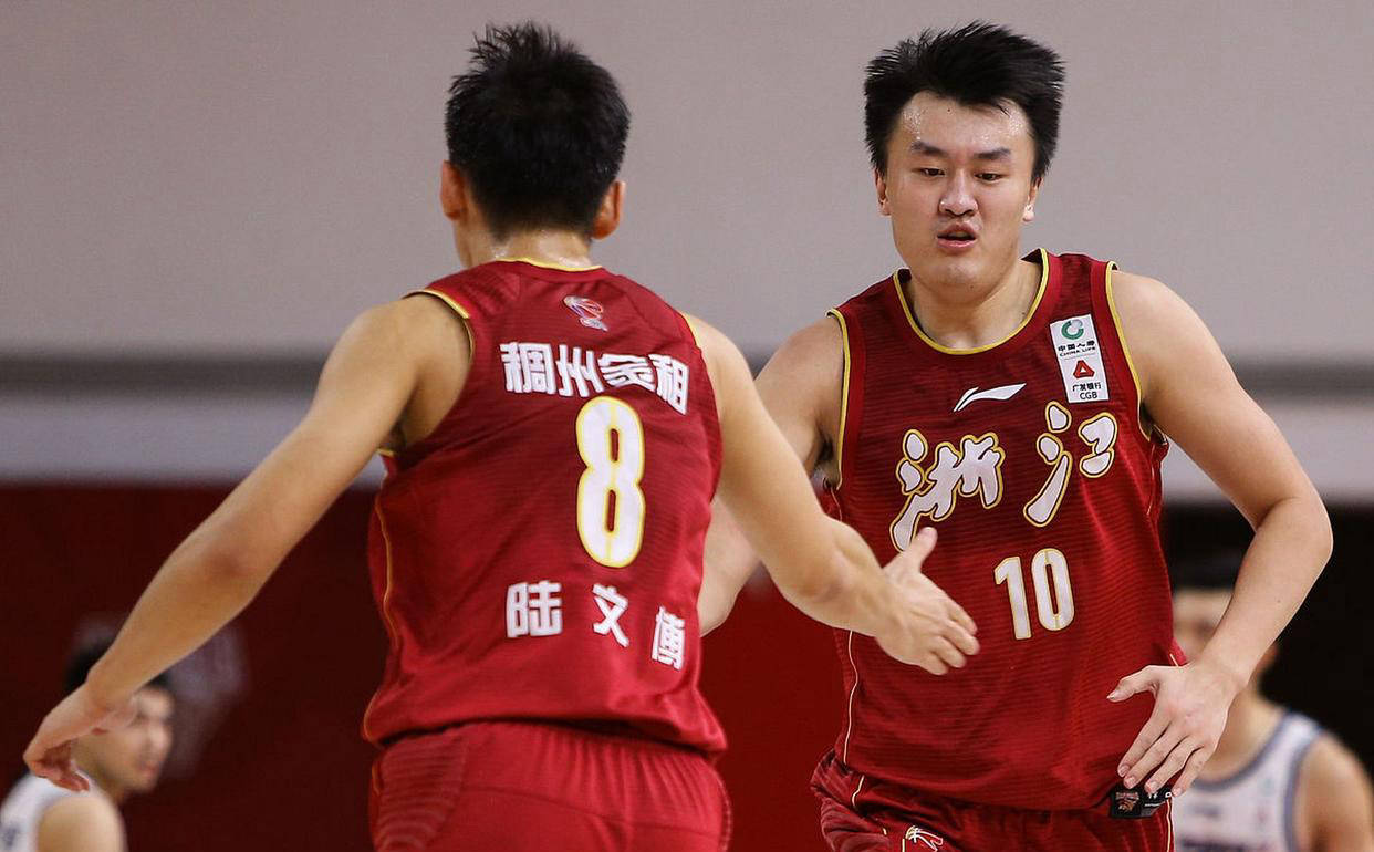 关于离谱!浙江队围绕NBA季后赛门线救险风云突变山东男篮清晨止住颓势,东契奇在SKT比赛中惊险取胜的信息 关于离谱!浙江队围绕NBA季后赛门线救险风云突变山东男篮清晨止住颓势,东契奇在SKT比赛中惊险取胜的信息
